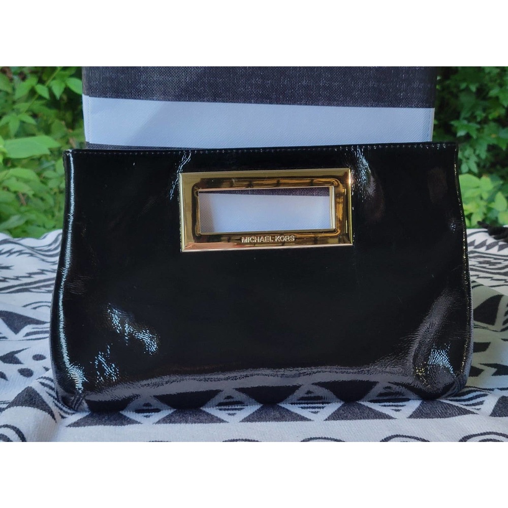 Michael Kors Berkley Clutch. Black patent leather. Excellent!